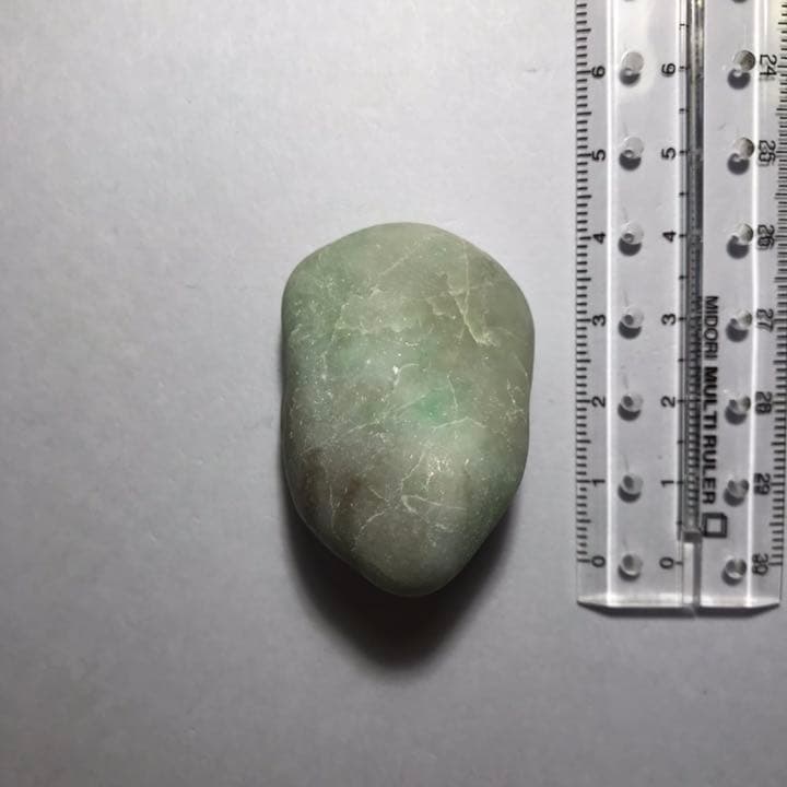 糸魚川翡翠原石【海岸】 46g