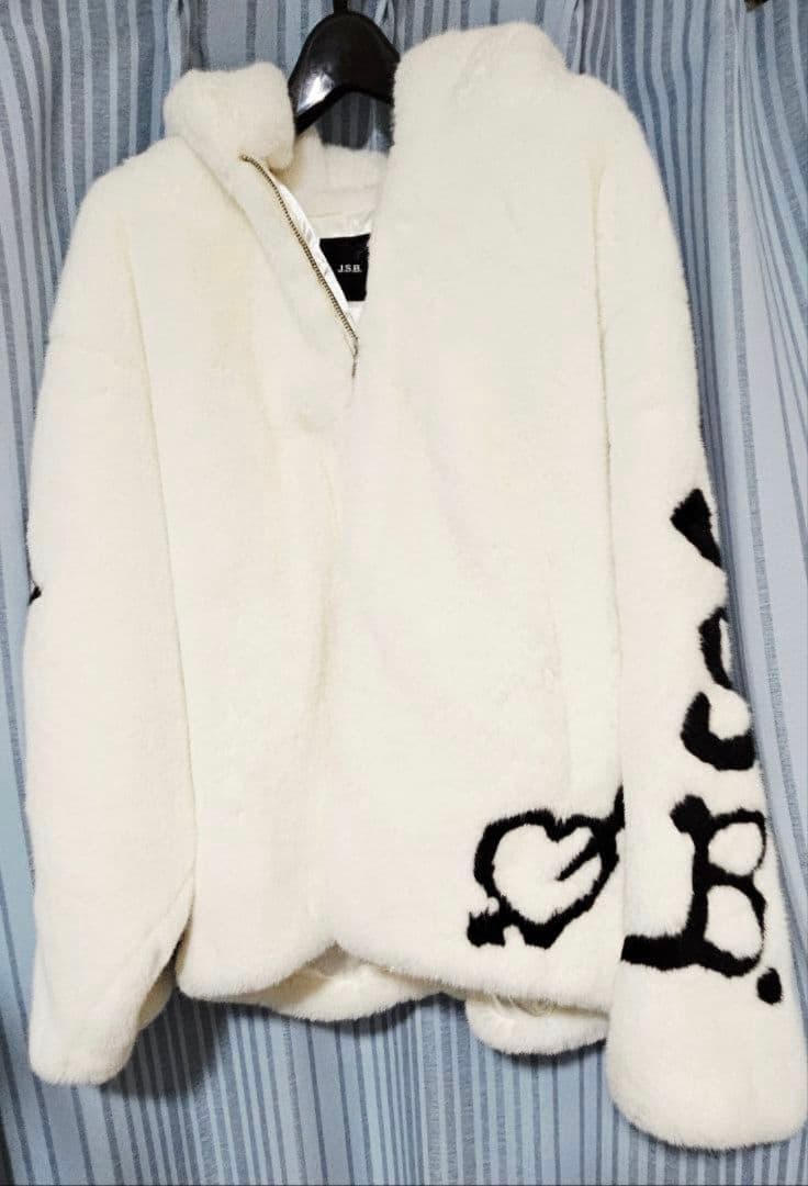 J.S.B. LOVE フェイクファーパーカー L
