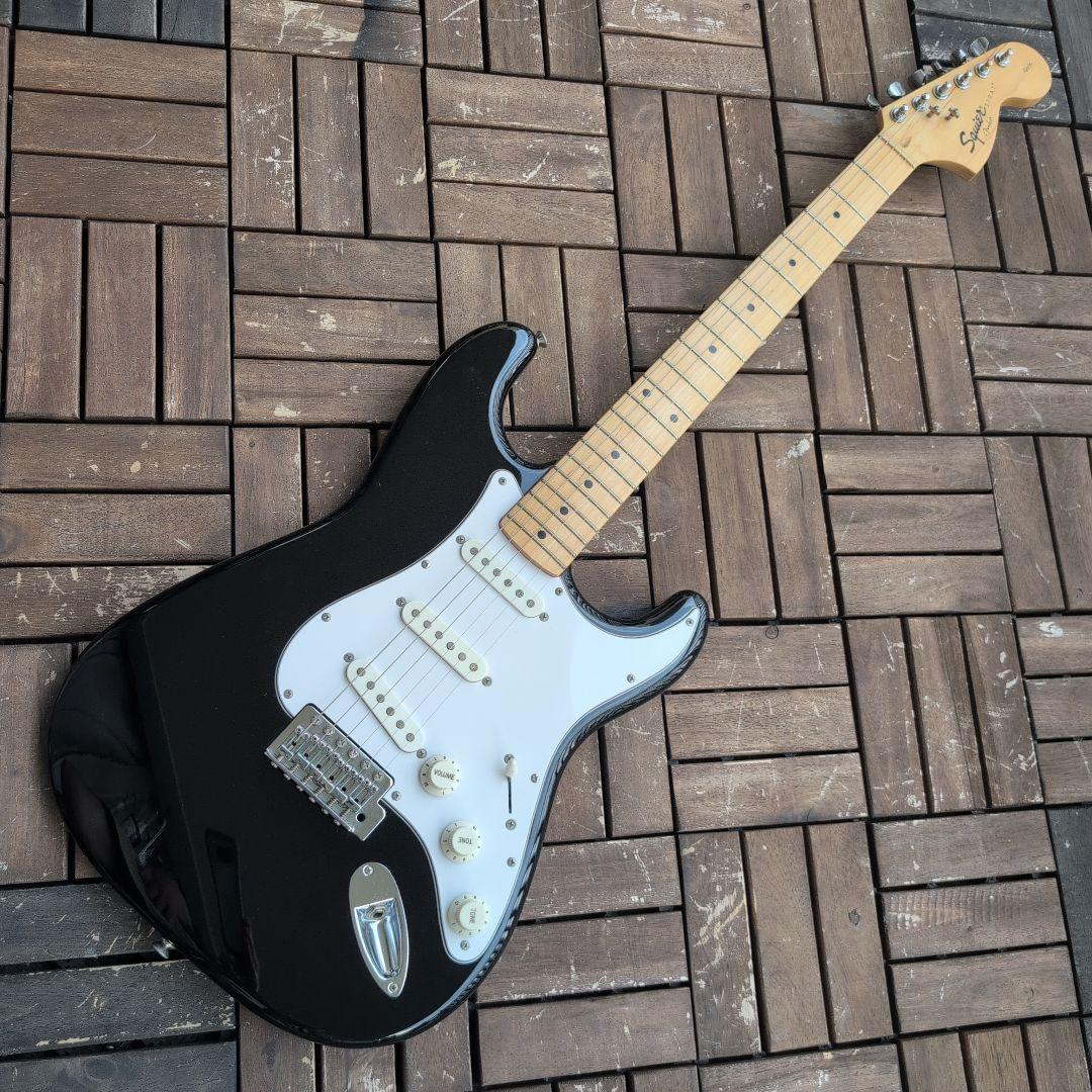 Squier by FENDER ストラト ラージヘッド BLACK！
