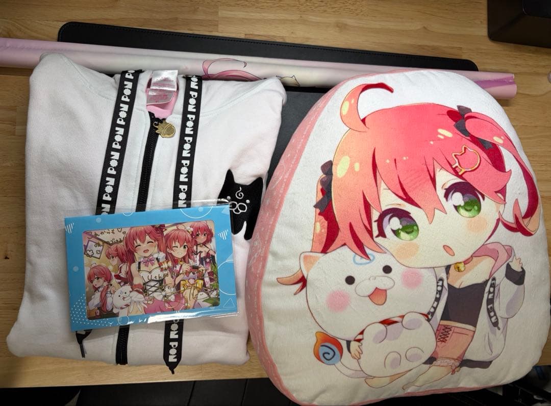 さくらみこ 活動4周年記念グッズ　ホロライブ パーカー