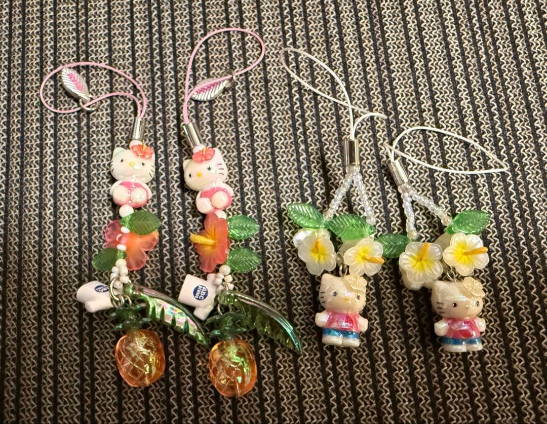 ご当地　限定 白キテイkitty 根付けストラップ ABCstore ４点