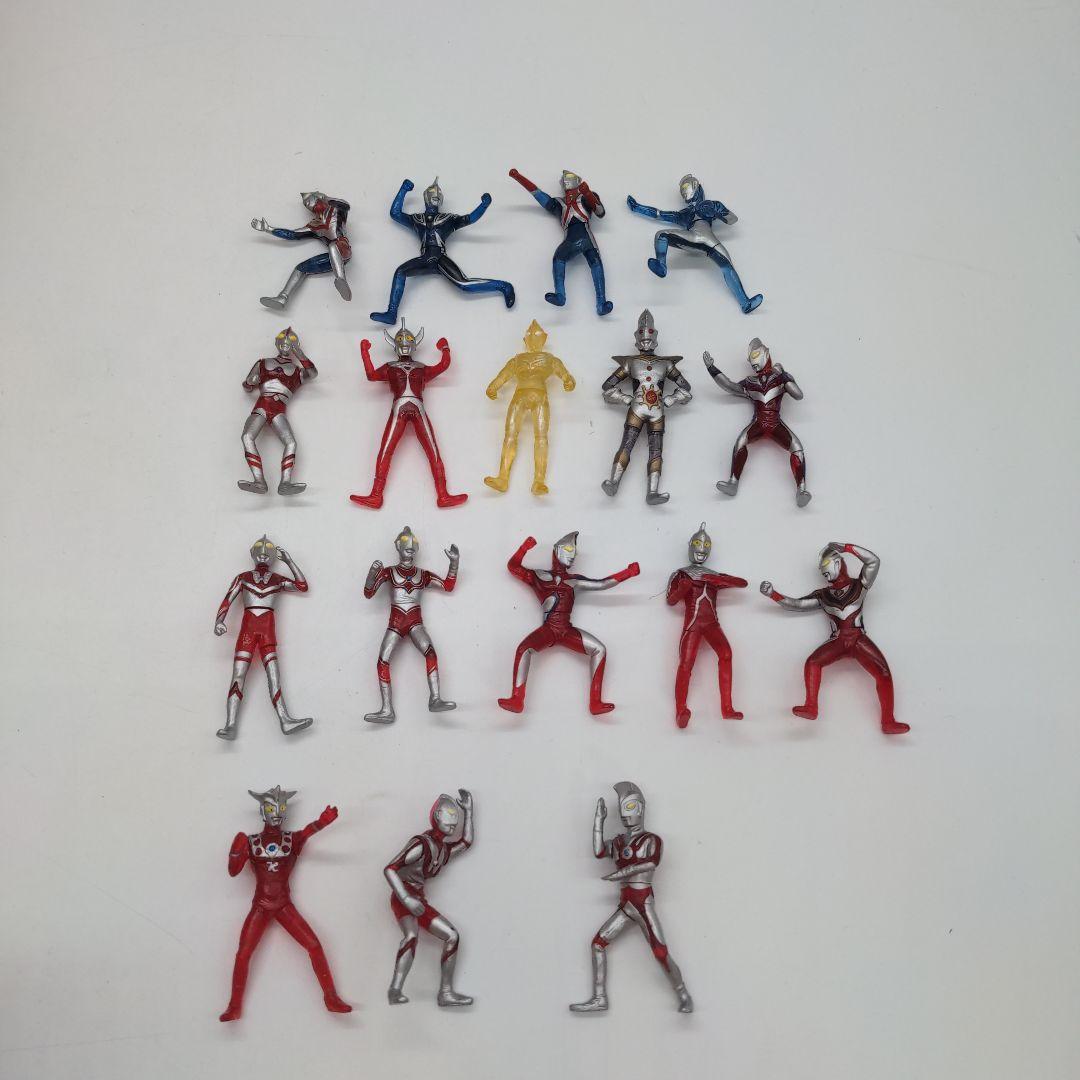 ウルトラマン　キャラエッグ　クリアバージョン　　17体セット