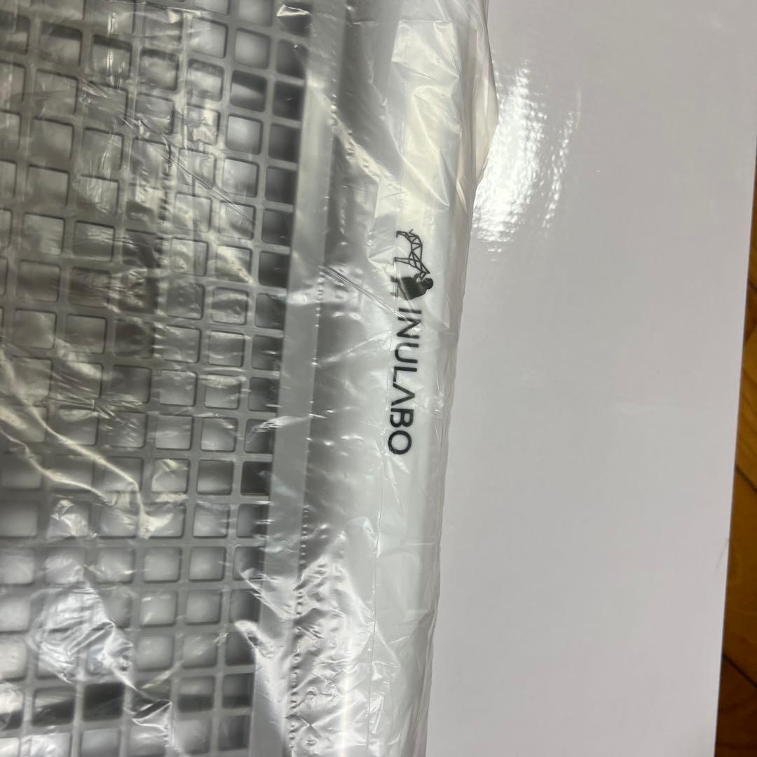 INULABO 犬用トイレ プラスチック製 高床式 箱付