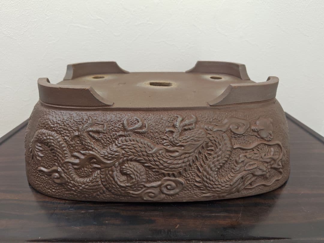 ドラゴン彫刻の陶器の盆栽鉢 約41cm×32cm×13cm　落款あり