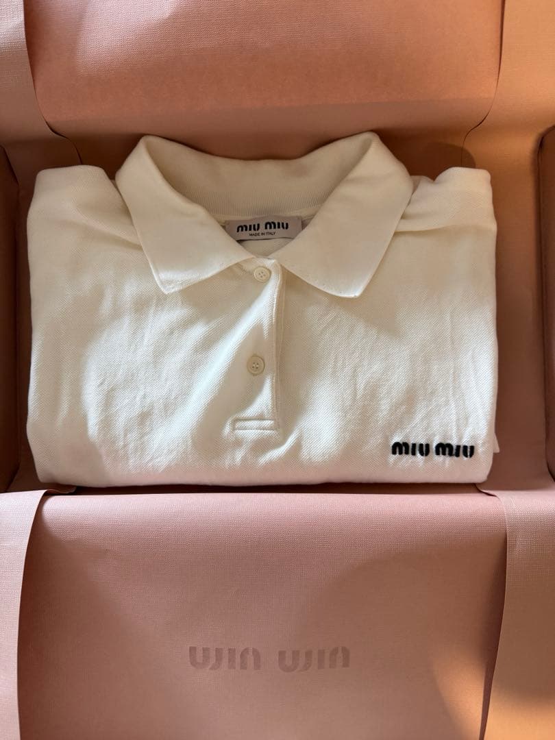 (本日のみ値段/美品)miumiuポロシャツ