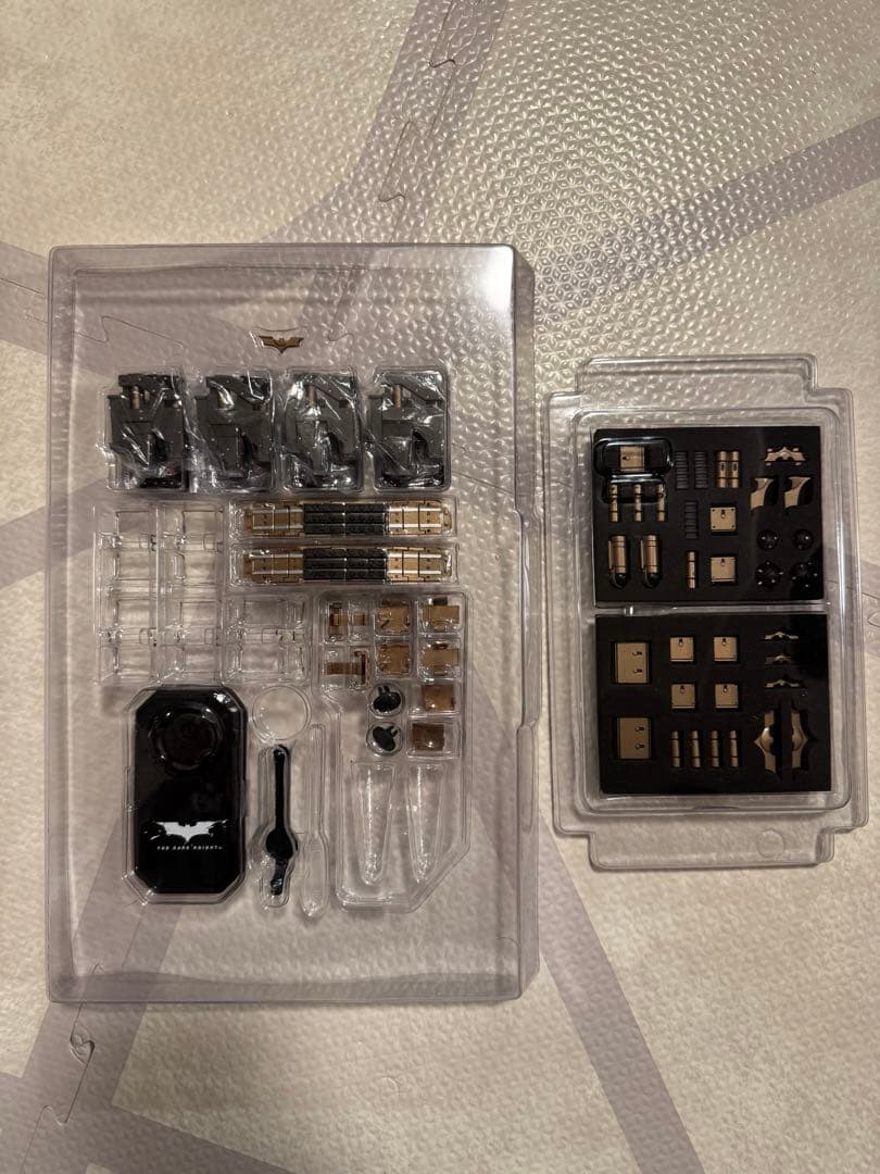 ホットトイズ ダークナイト 格納庫 ブルースウェイン付き トイサピエンス限定