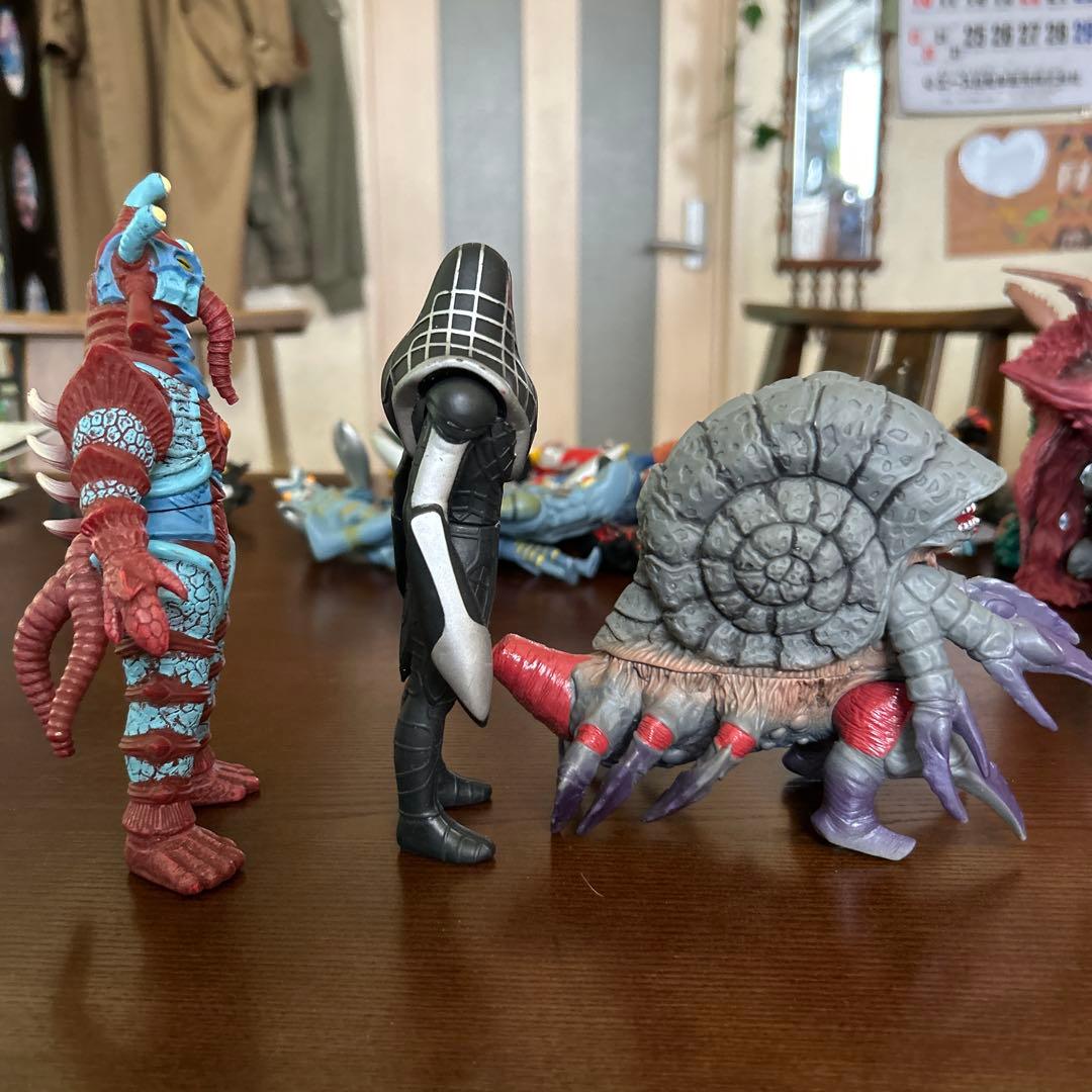ウルトラマン　ソフビ　怪獣　まとめ売り