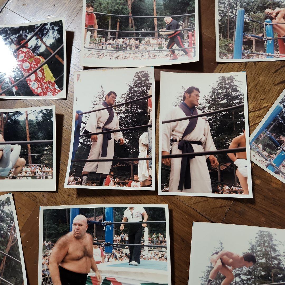 3万8千円までです。お譲り致しますアントニオ猪木藤波辰夫本物の生写真