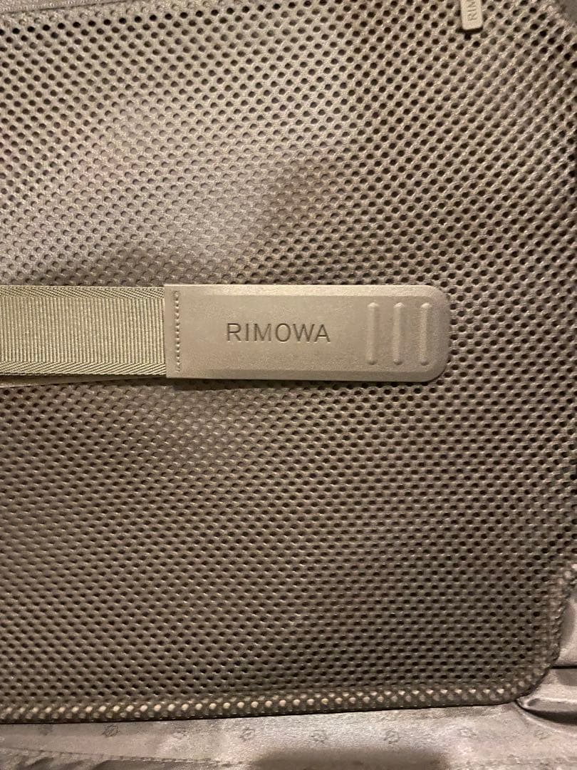 RIMOWA リモワ　スーツケース　キャビン　約33L 機内持ち込み可