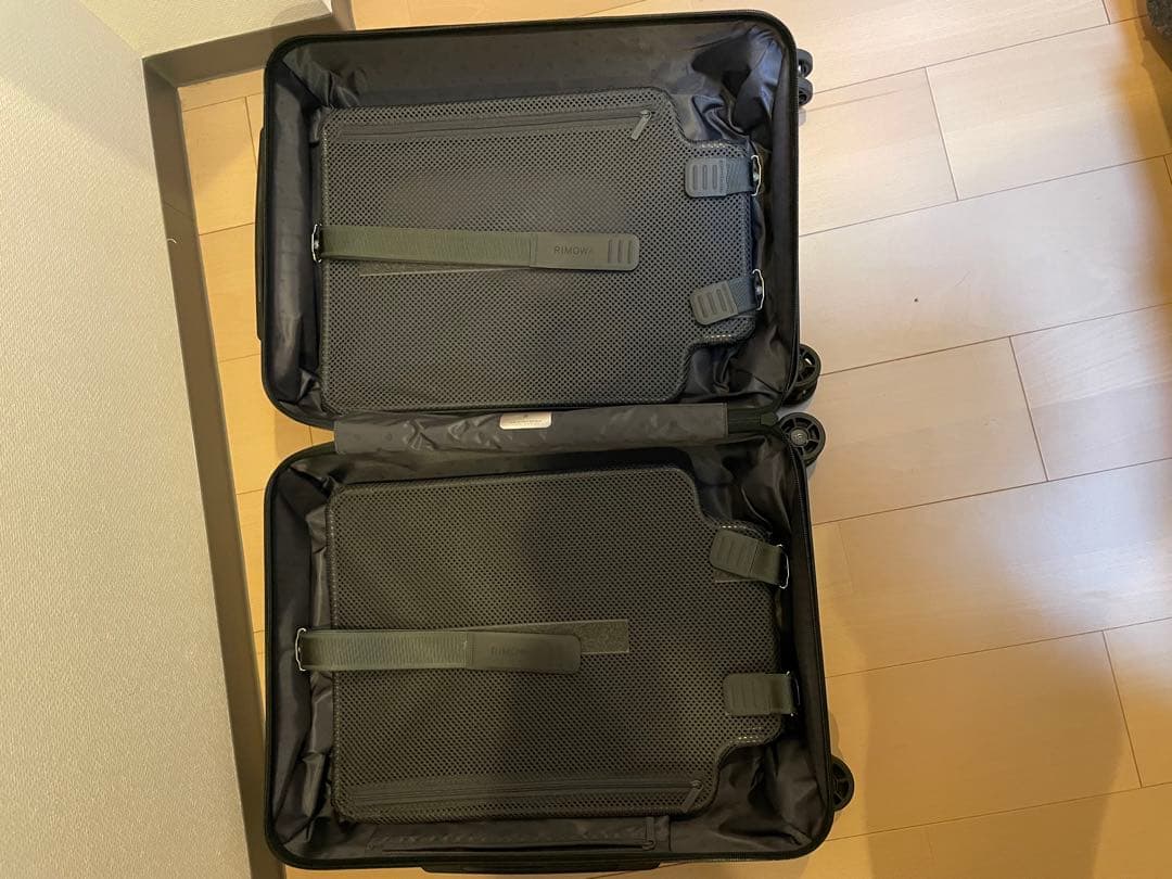 RIMOWA リモワ　スーツケース　キャビン　約33L 機内持ち込み可