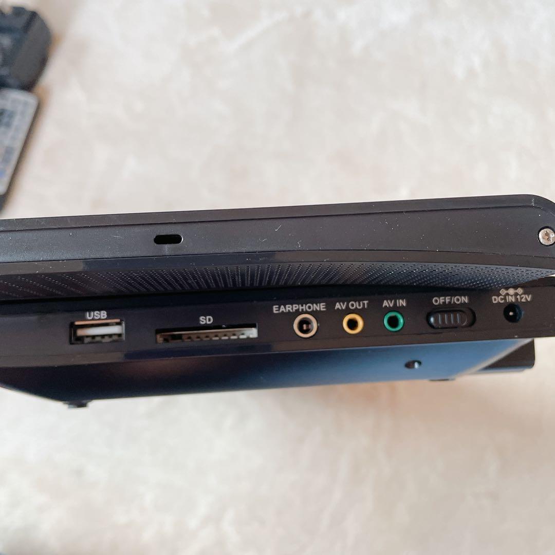 ポータブルDVDプレーヤー 液晶 電源アダプター 専用リモコン 軽量