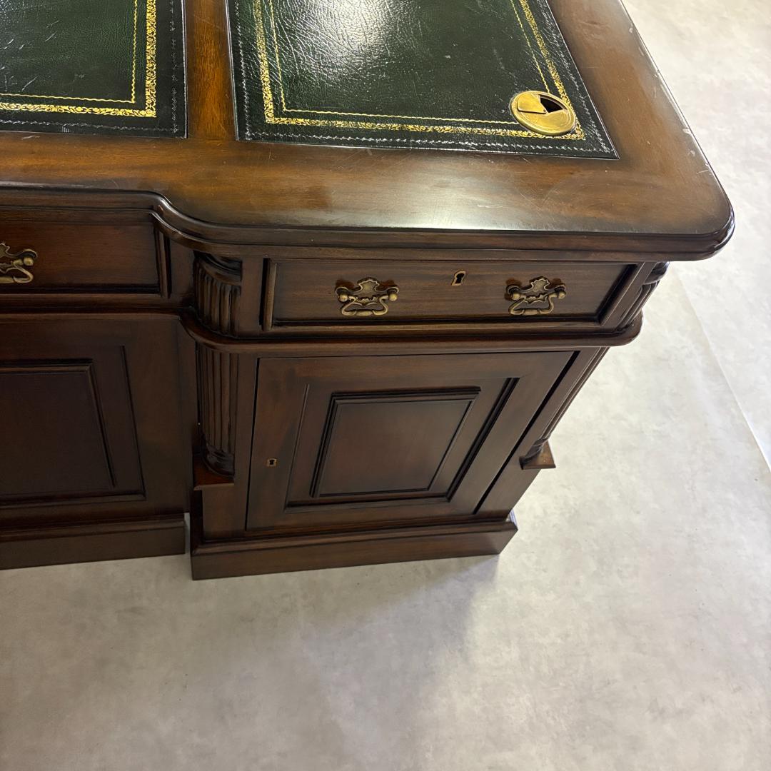 プレジデントデスク 両袖 デスク　アンティーク マホガニー 社長デスク