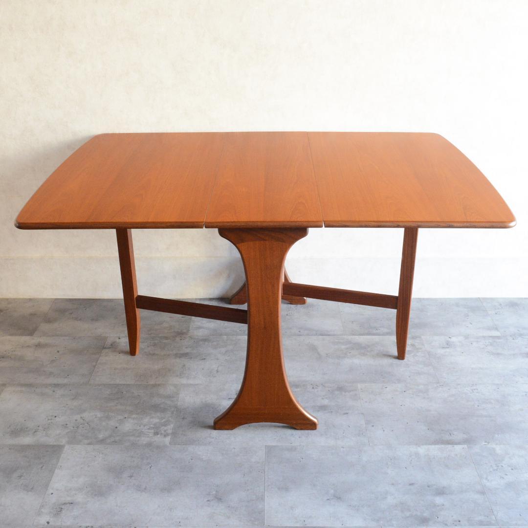 G-PLAN ヴィンテージ チーク ゲートレッグ ダイニングテーブル バタフライ