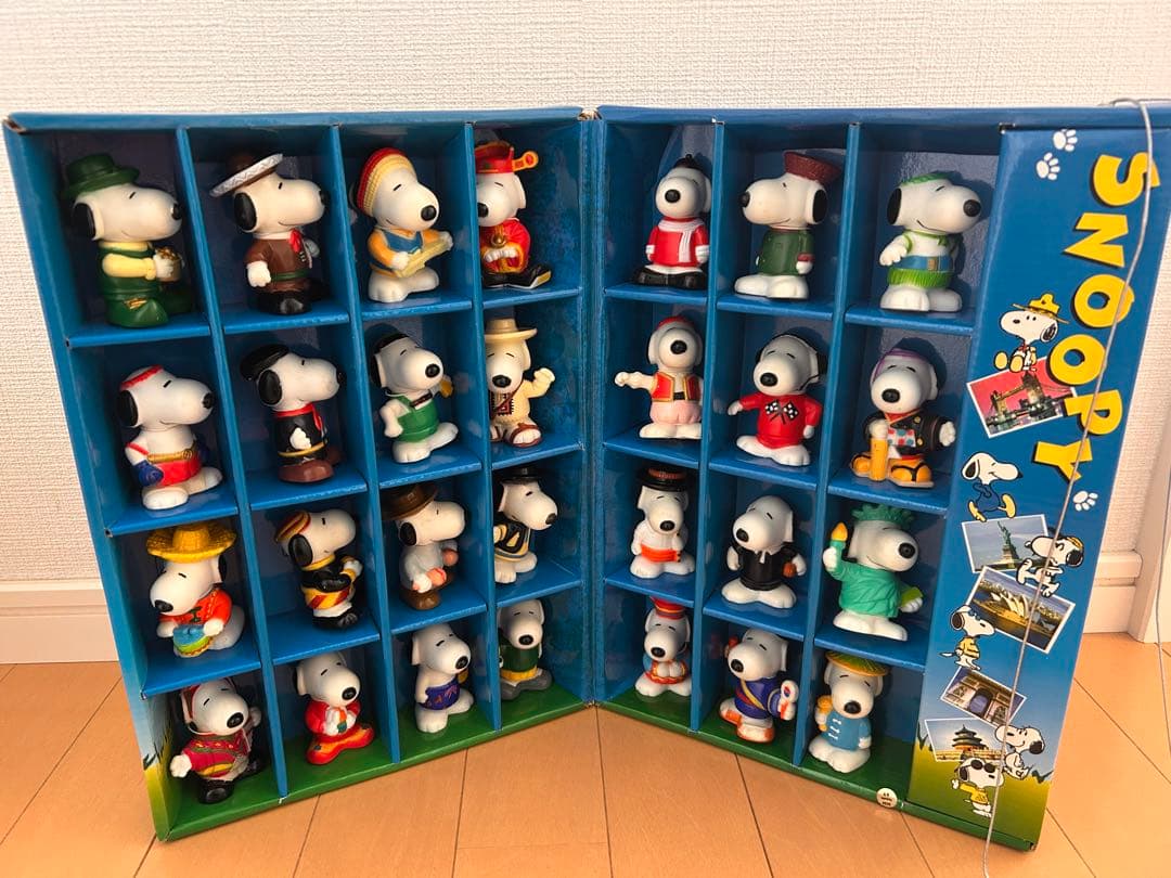 スヌーピー　SNOOPY COLLECTABLE BOX