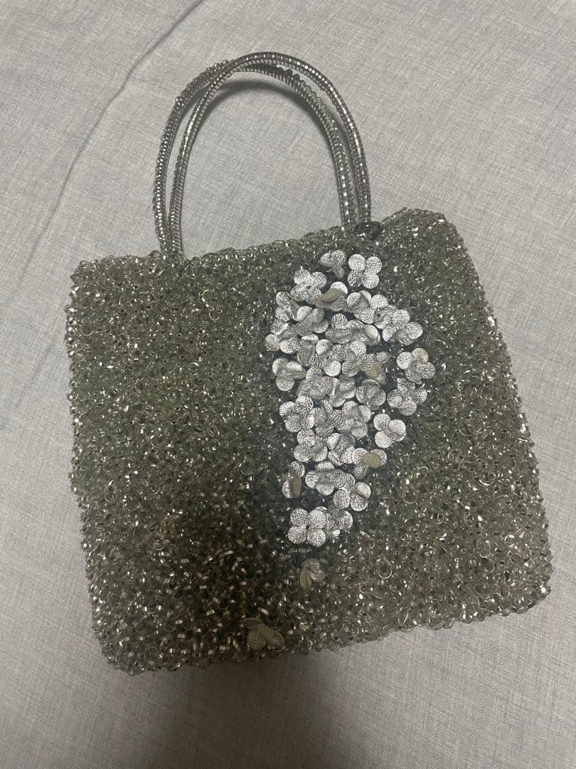 アンテプリマ　ワイヤーバック　フラワーモチーフ