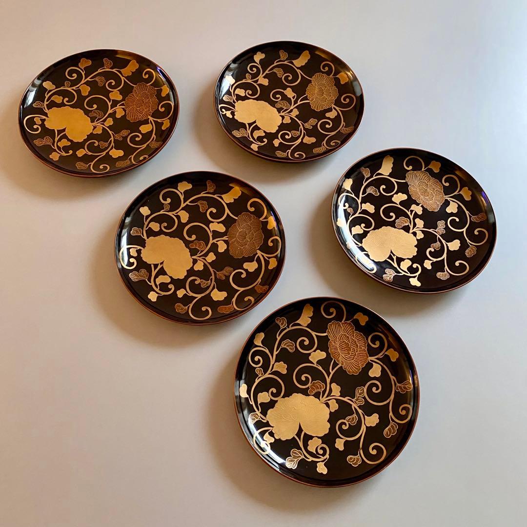 時代　輪島塗　【牡丹唐草金蒔絵銘々皿5客組】　菓子皿　天然木　漆塗　懐石　茶道具