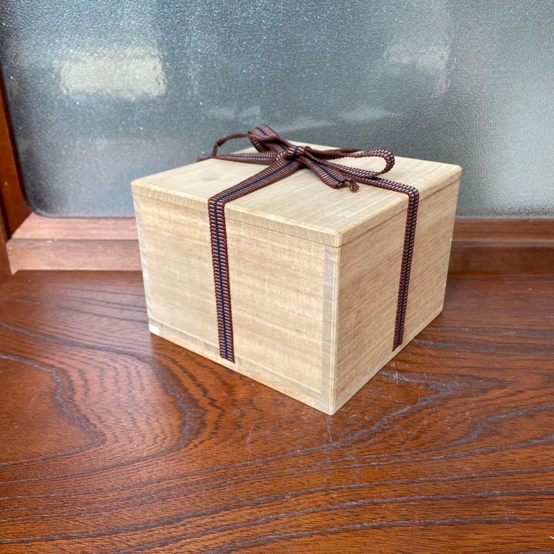 七官青磁蓮弁文碗 明時代　大徳寺箱書　ke