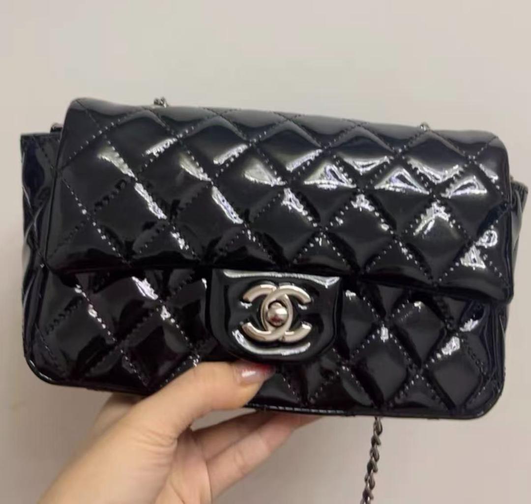 希少 状態良好✨ A69900 mini ショルダーバッグ cf