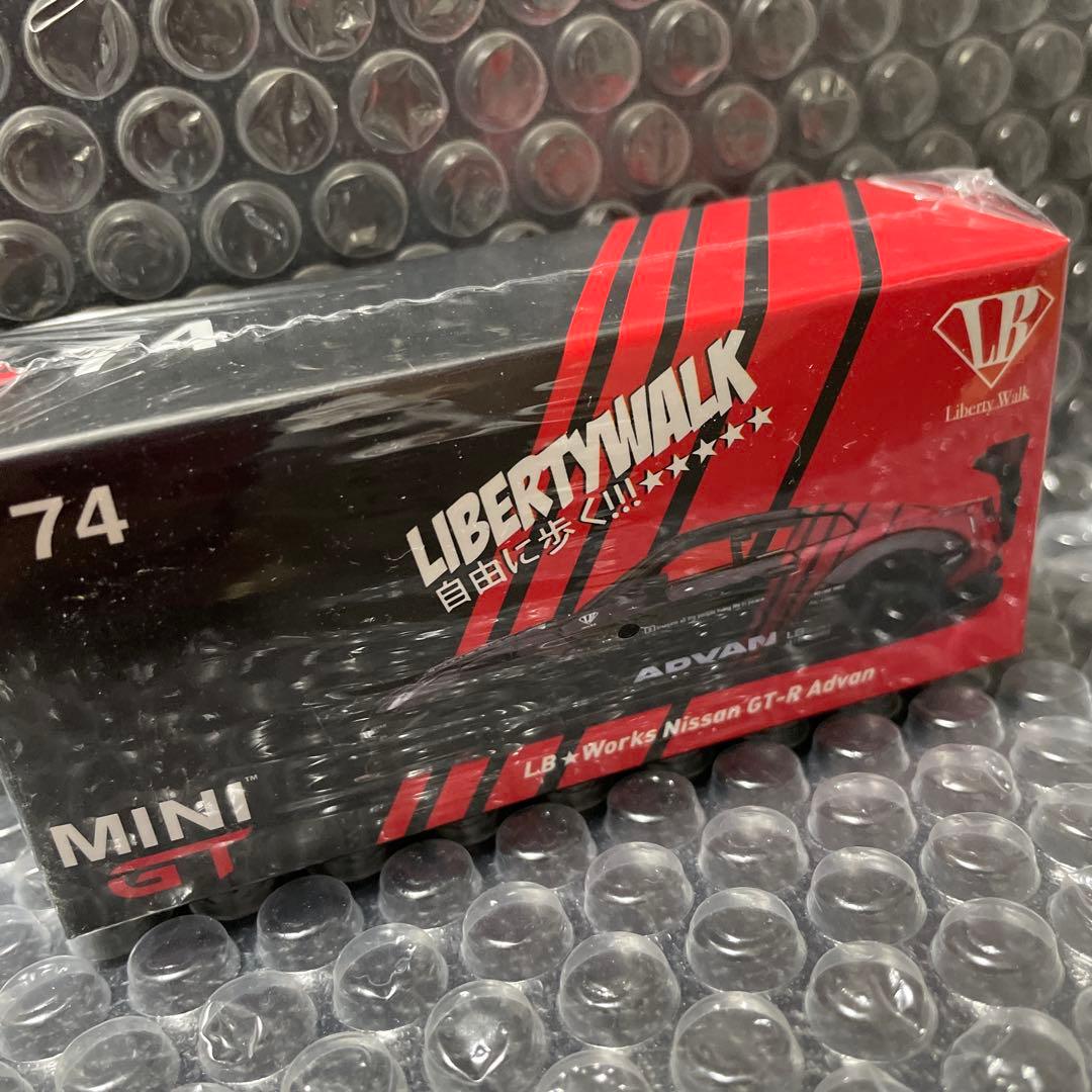 レア希少未開封品★MINI GT リバティーウォーク　ADVANアドバンGT-R