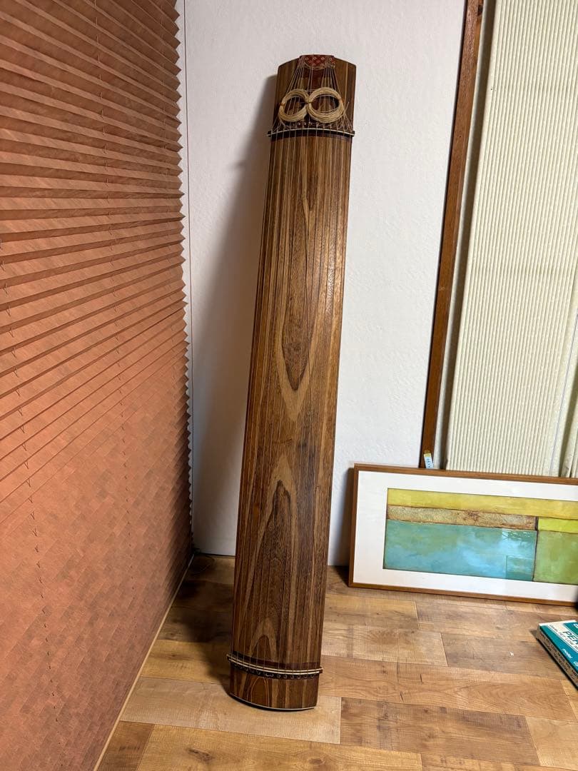 琴　13弦　引き取りお値引きします。