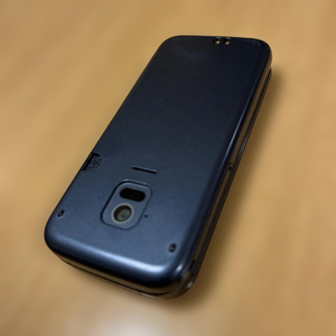 ドコモ　F-01M ガラケー　らくらくホン ブラック 純正充電器付き　美品