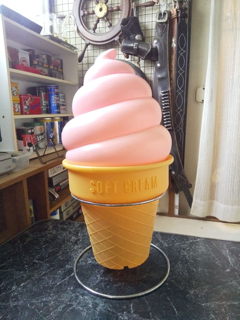 ストロベリーソフトクリーム ディスプレイ 昭和レトロ、アンティーク