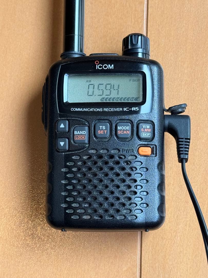 ICOM 広帯域受信機 IC-R5
