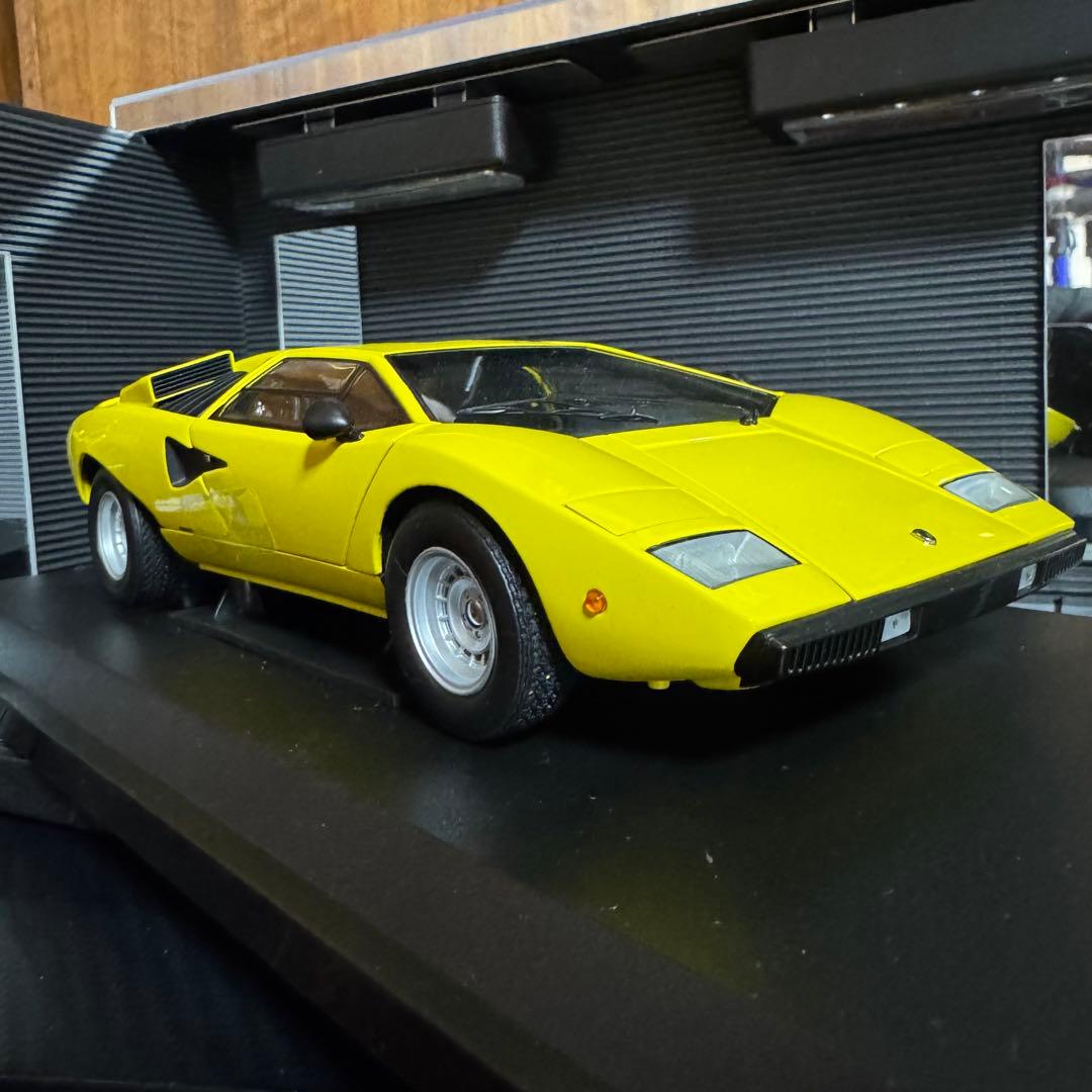 絶版未展示品 京商 1/18 ランボルギーニ カウンタック LP400 イエロー