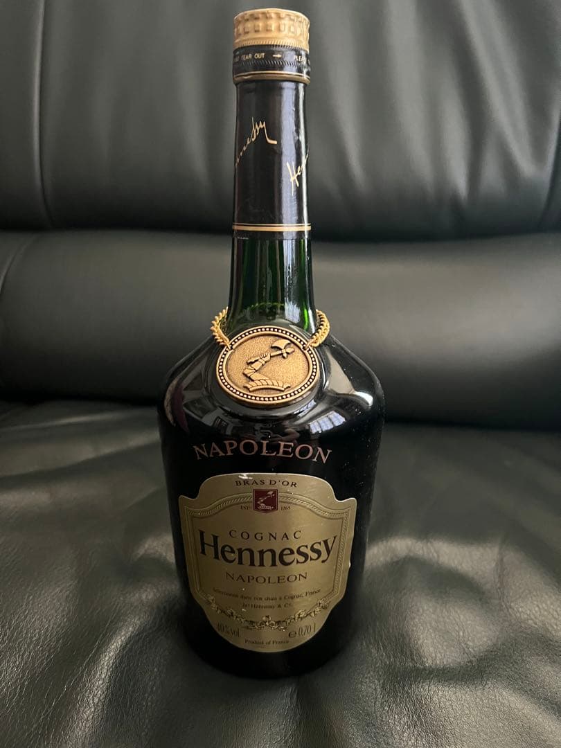 猫ちゃん ヘネシー Hennessy NAPOLEON 700ml