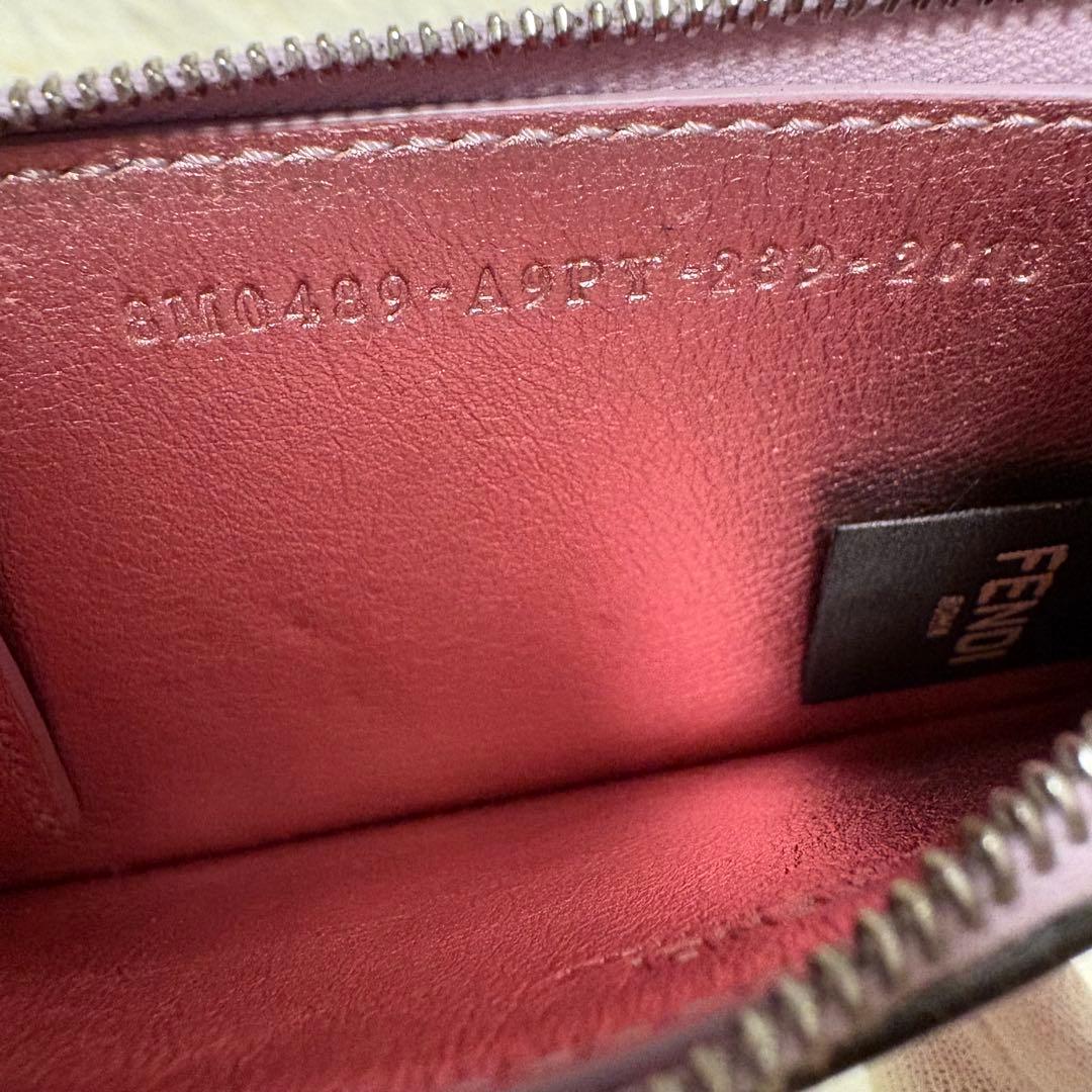 極美品 FENDI FFダイヤモンド フラグメントケース ラミネート 小銭入れ