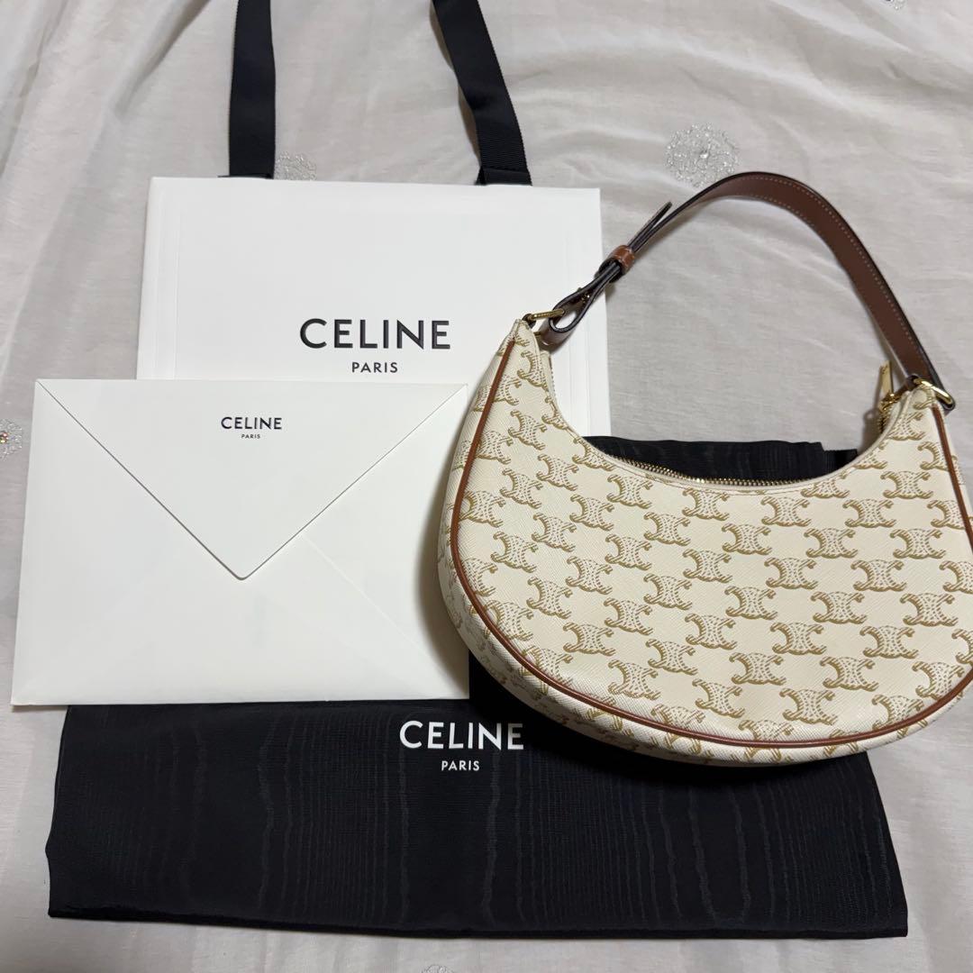 CELINE トリオンフキャンバス AVA（アヴァ）バッグ