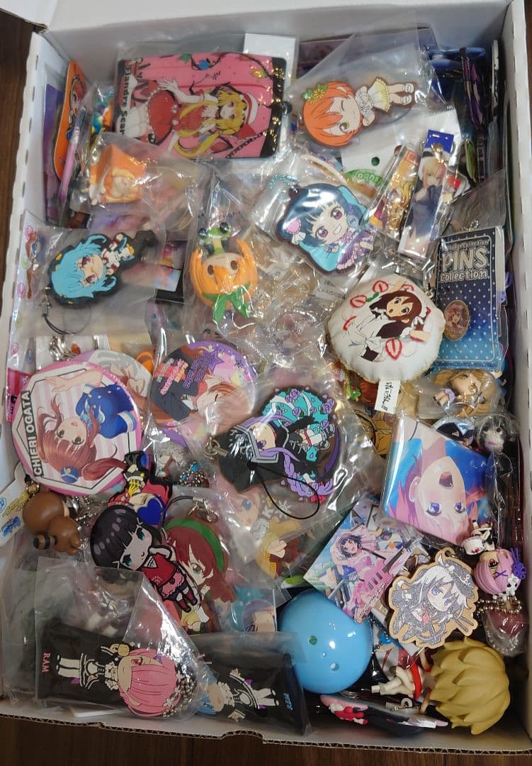 アニメグッズまとめ売り　300点以上