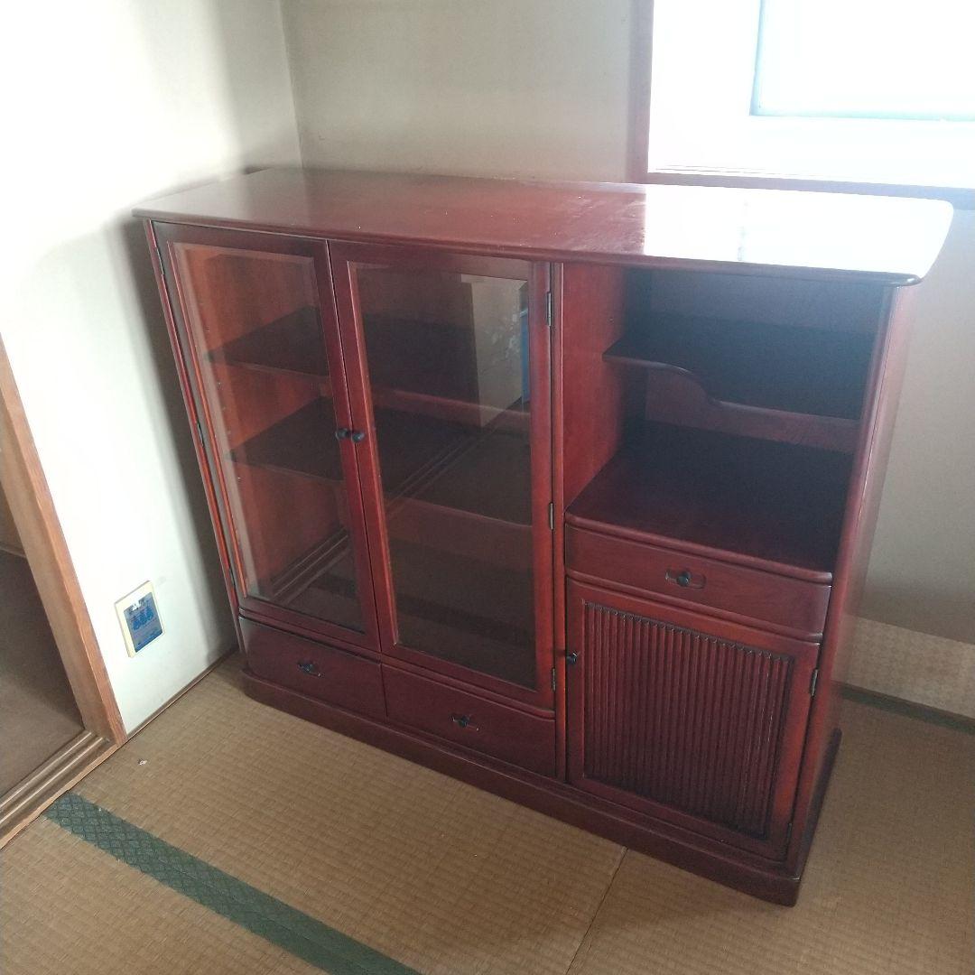 カリモク　karimoku ガラス扉付き収納家具