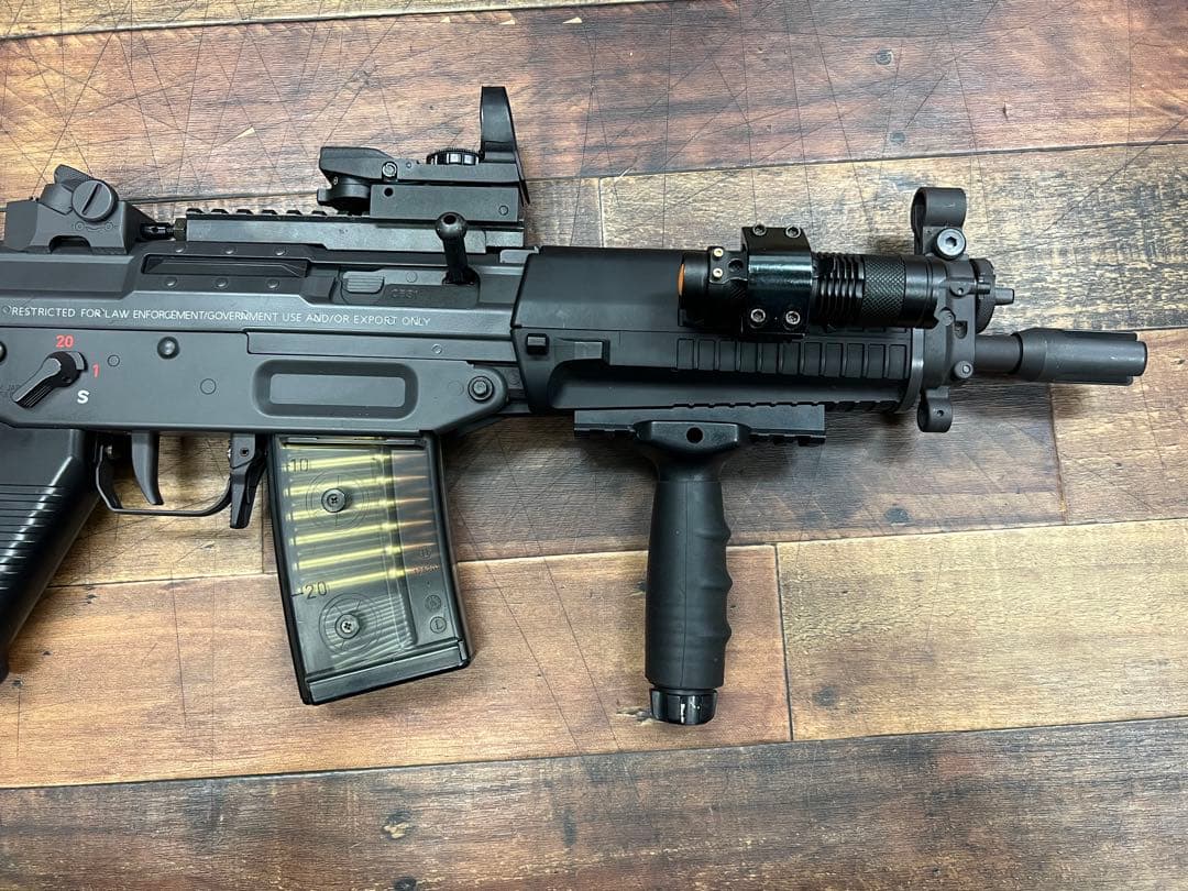 東京マルイ　スタンダード電動ガン　SIG 552