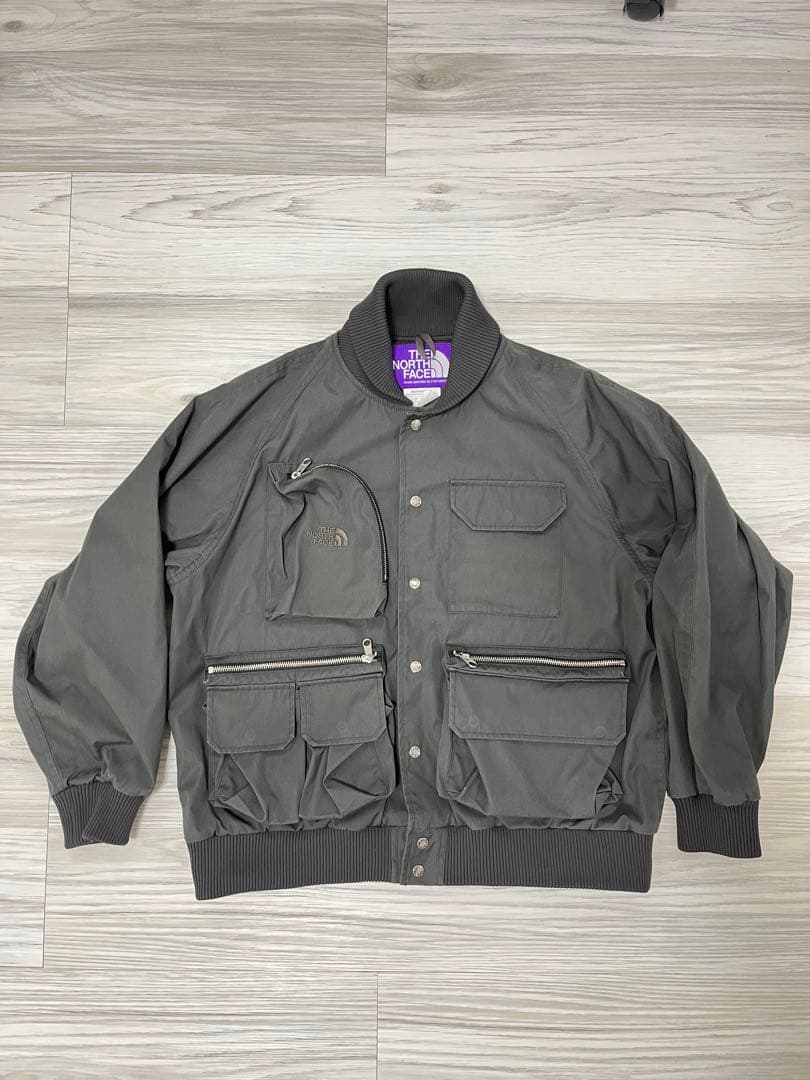 THE NORTH FACE グレー ジャンパー