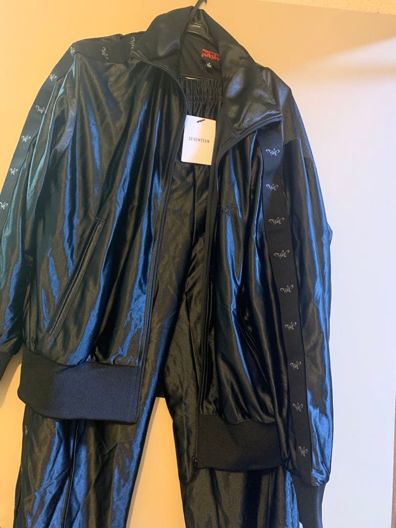 完売品　ホシ　ウジ　SEVENTEEN ジャージ　WARNING