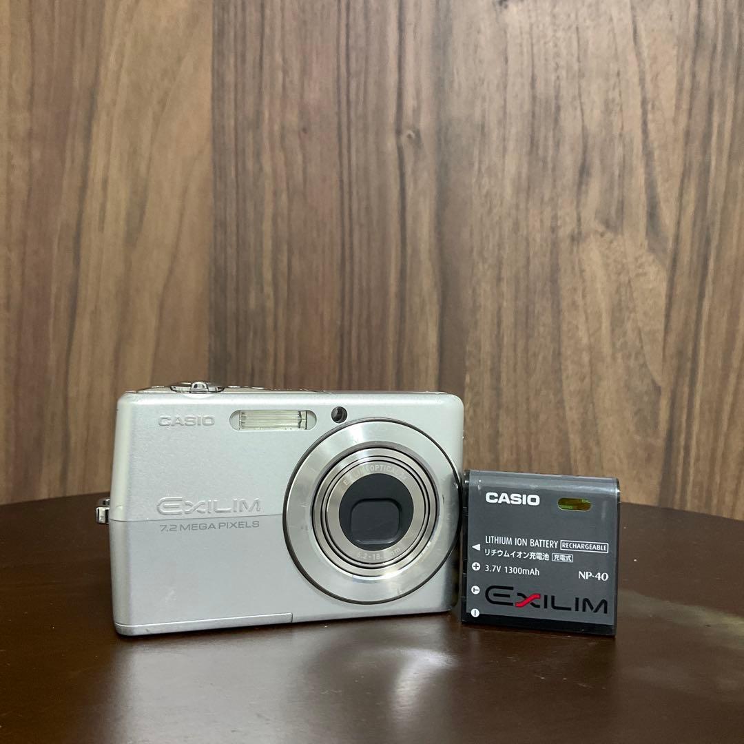 デジタルカメラ Casio EXILIM EX-Z700