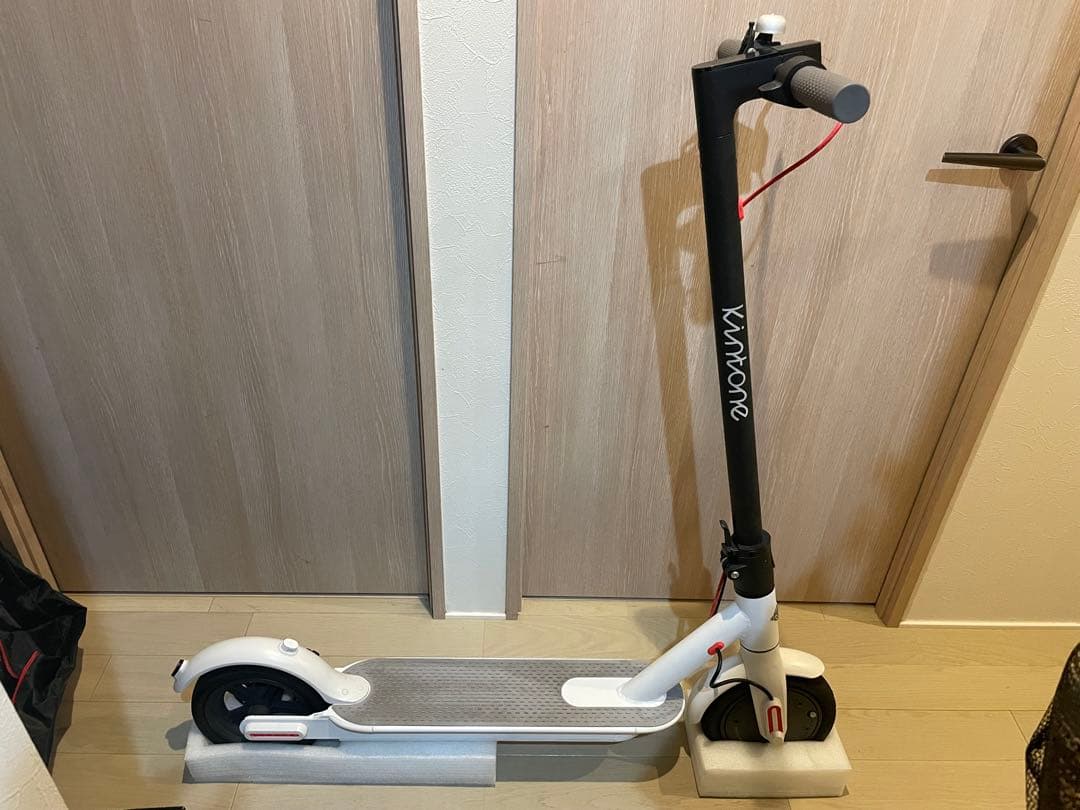 キントーンバッテリーキックボードモデルONE