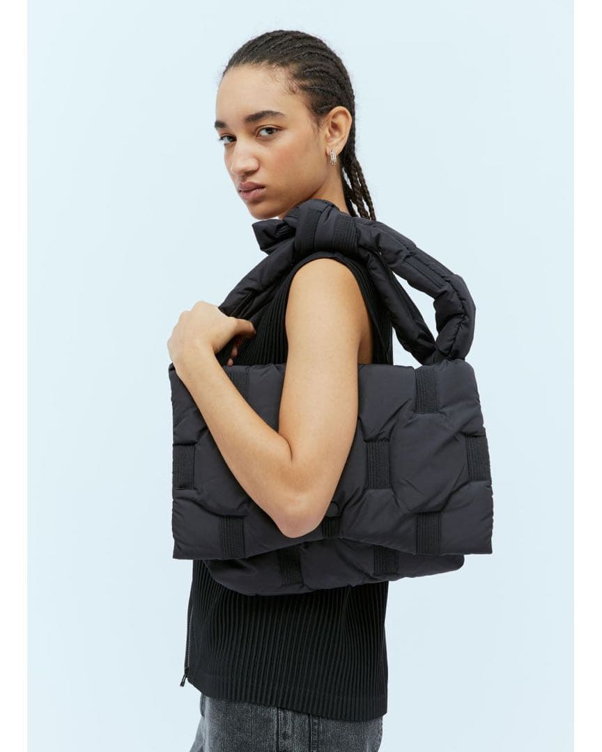 ISSEY MIYAKE SQUARE CUSHION スクエアクッション