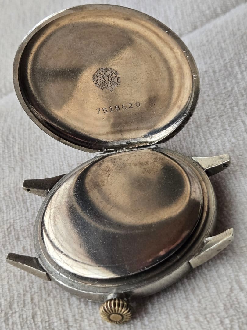 100年前の OMEGA　シルバーハンターケース スモセコ　メガヴィンテージ