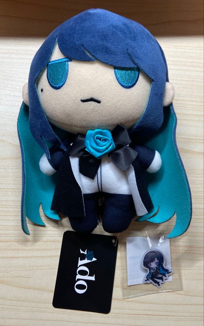 Ado 生まれましたよぬいぐるみ （ピンバッチのおまけ付き）