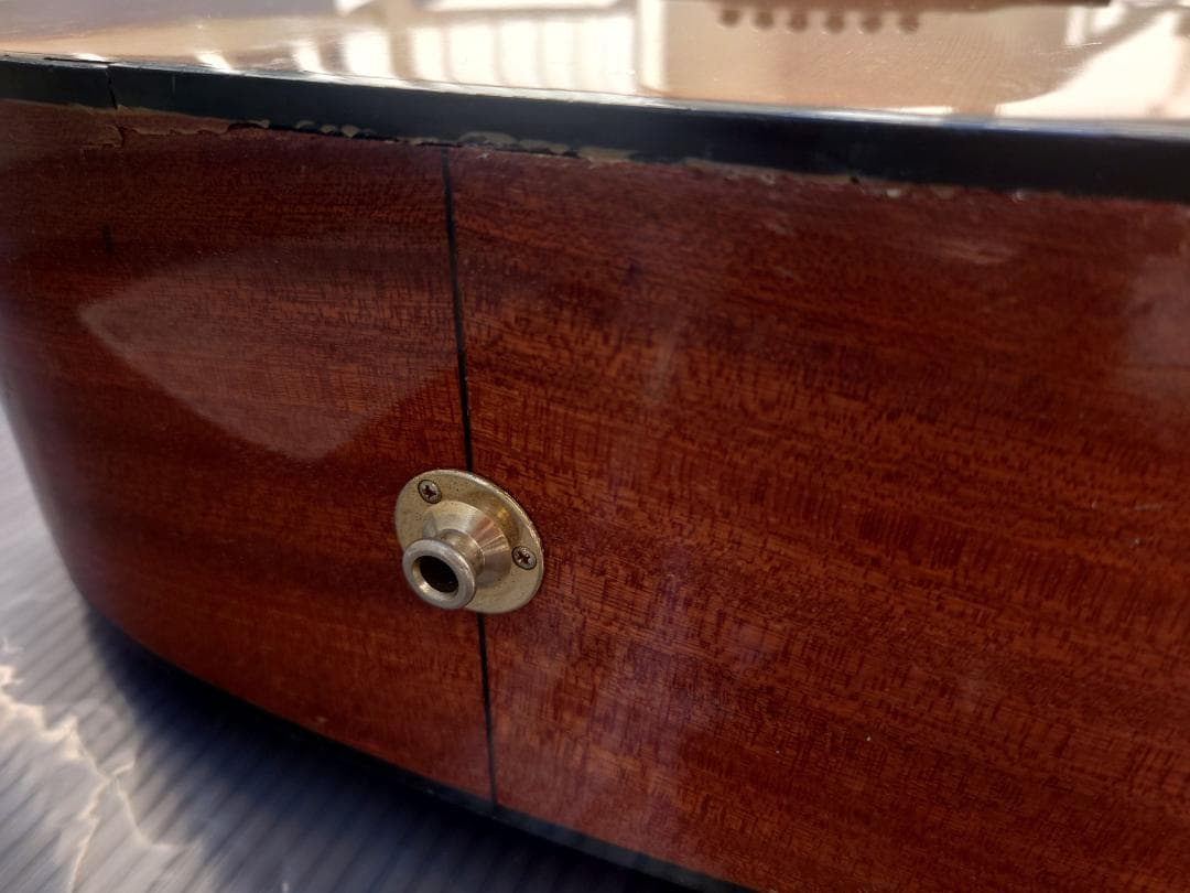 ギターTakamine EG340C エレアコ・クエレクトリック・アコ