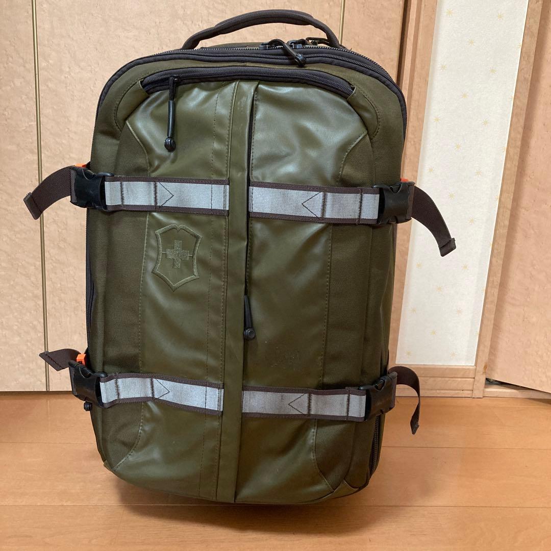 ビクトリノックス　スーツケース