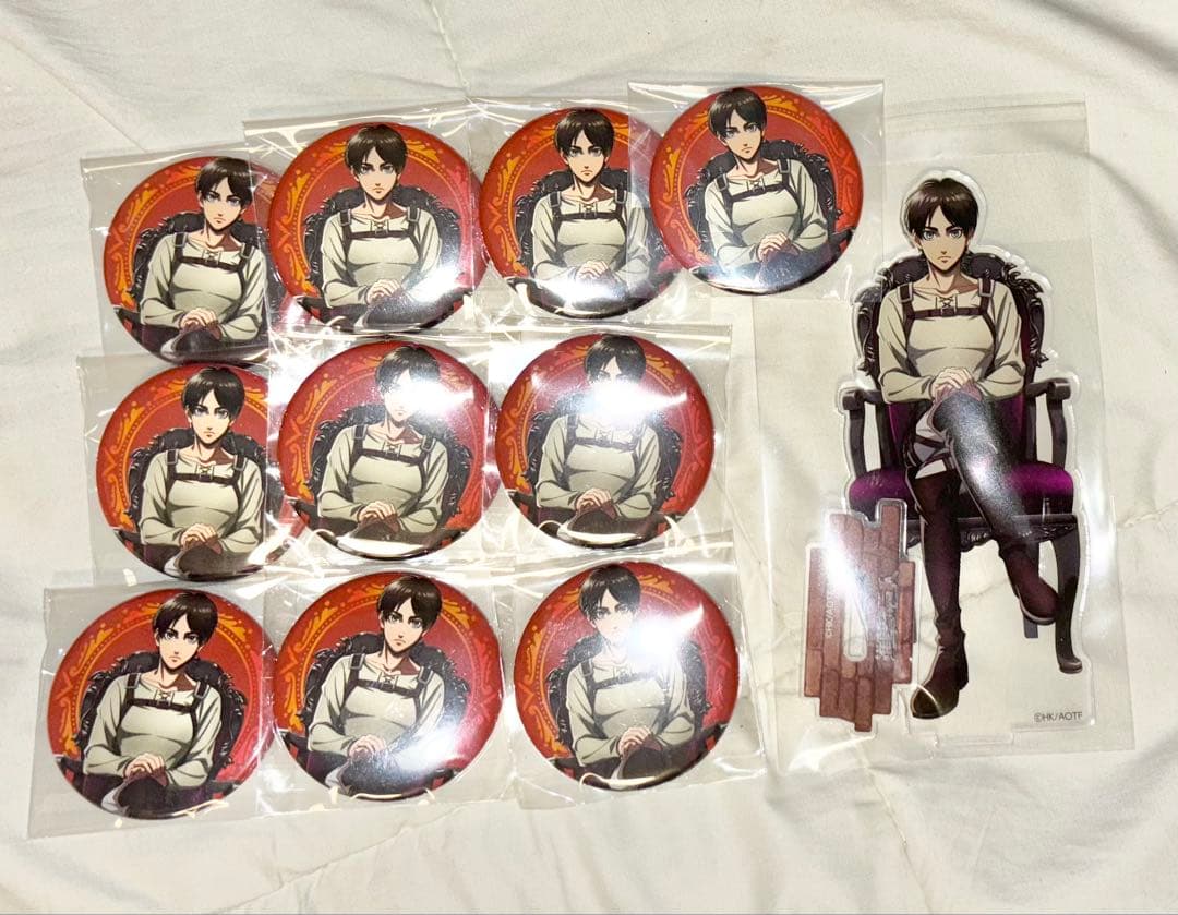 進撃の巨人 エレン キャラウムカフェ 缶バッジ アクスタ アクリルスタンド