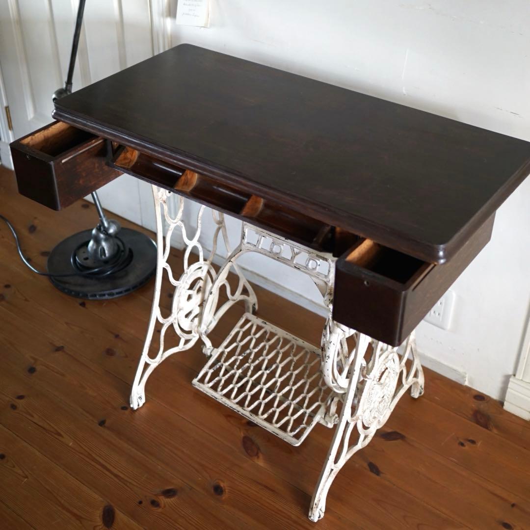 ミシン脚テーブル　アンティーク、作業台、ショップ什器、PCデスク、ガーデニング