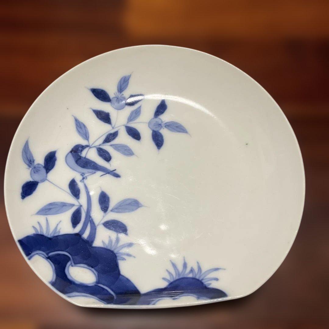 染付、鳥と植物の陶磁器丸皿,戦前、嘉祥製