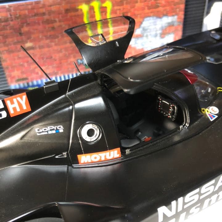 オートアート1/18　NISSAN GT-R LM NISMO