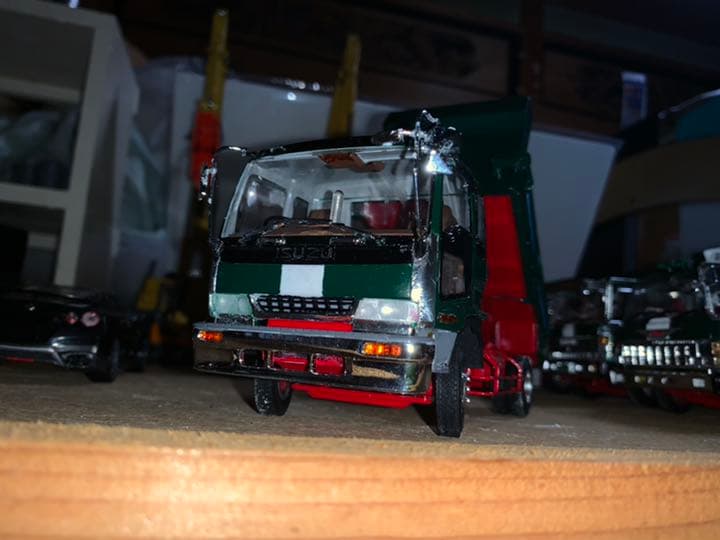 アオシマ1/32 4トンダンプ