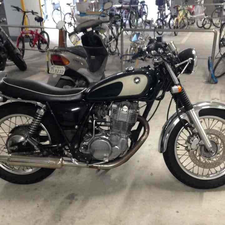 YAMAHA SR400   購入者 決定しました。