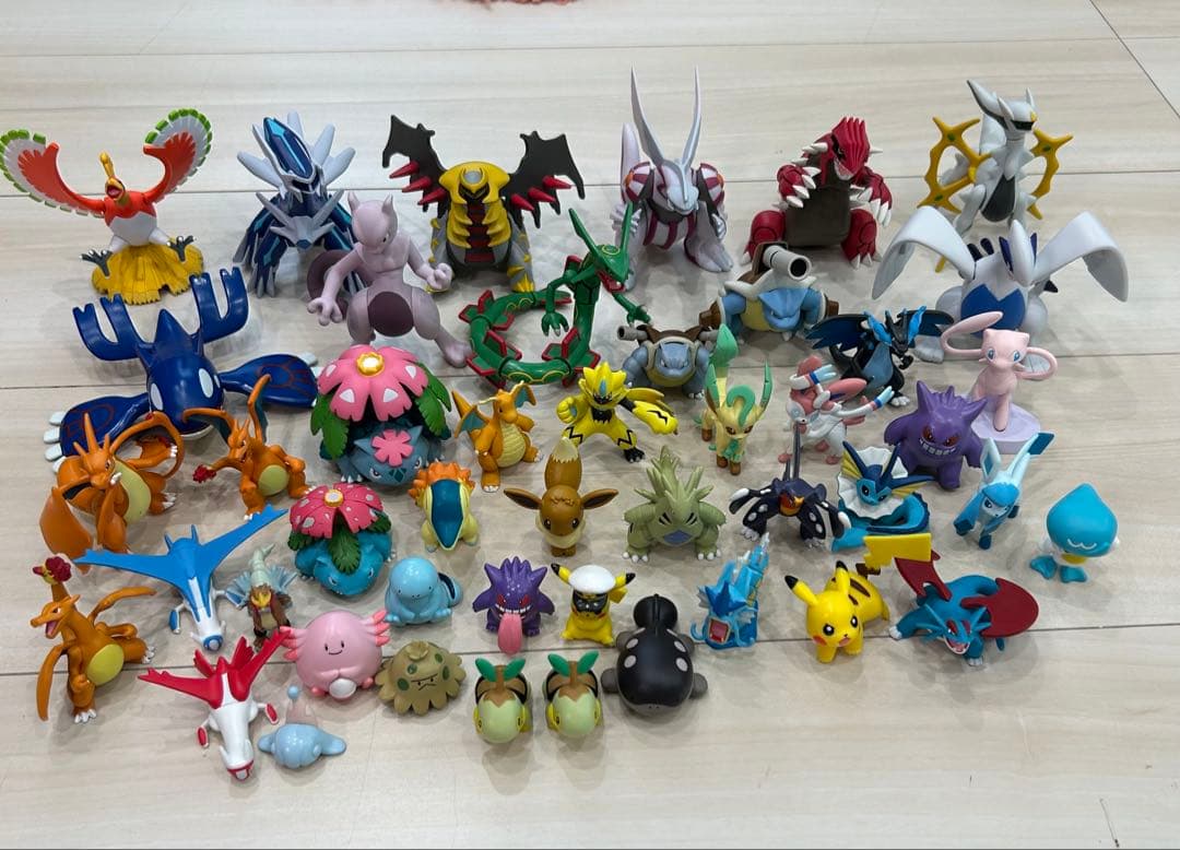 ポケモン モンコレ フィギュアなど